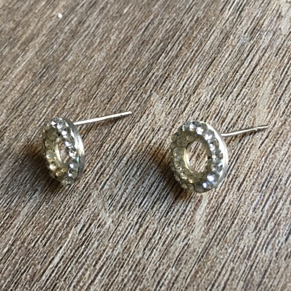 Bundle of .925 Sterling Silver and CZ Jewelry - Picture 4 of 8